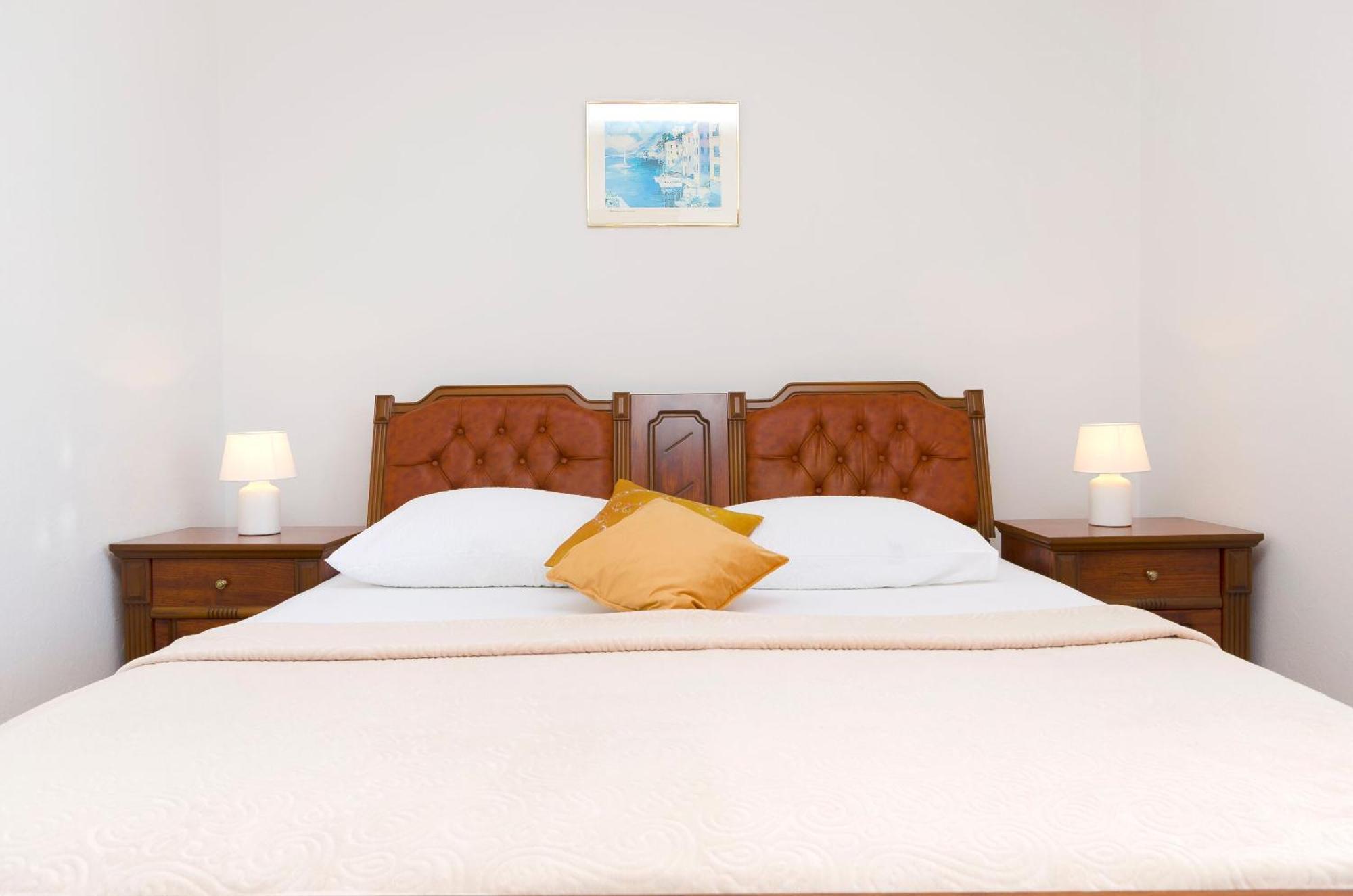 Apartment And Rooms Artina Vodice Luaran gambar
