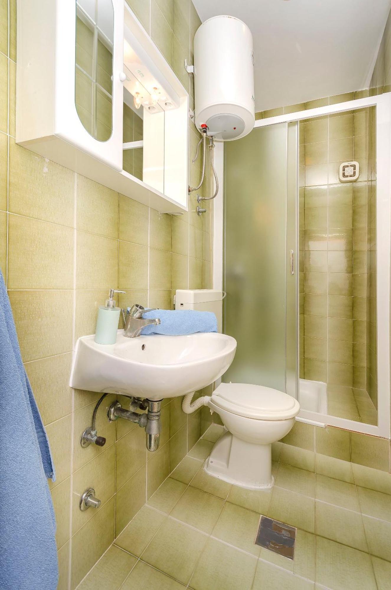Apartment And Rooms Artina Vodice Luaran gambar