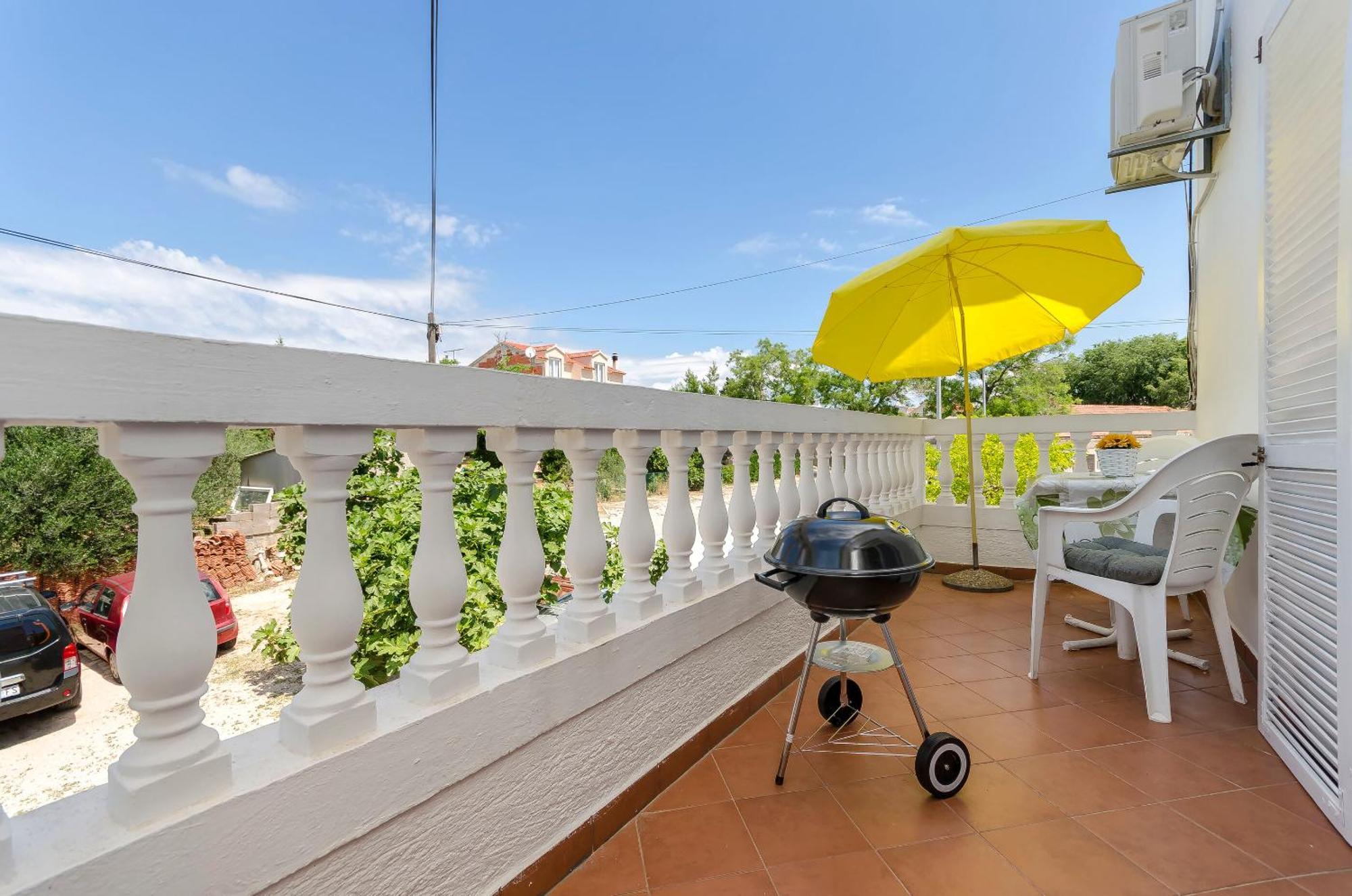 Apartment And Rooms Artina Vodice Luaran gambar