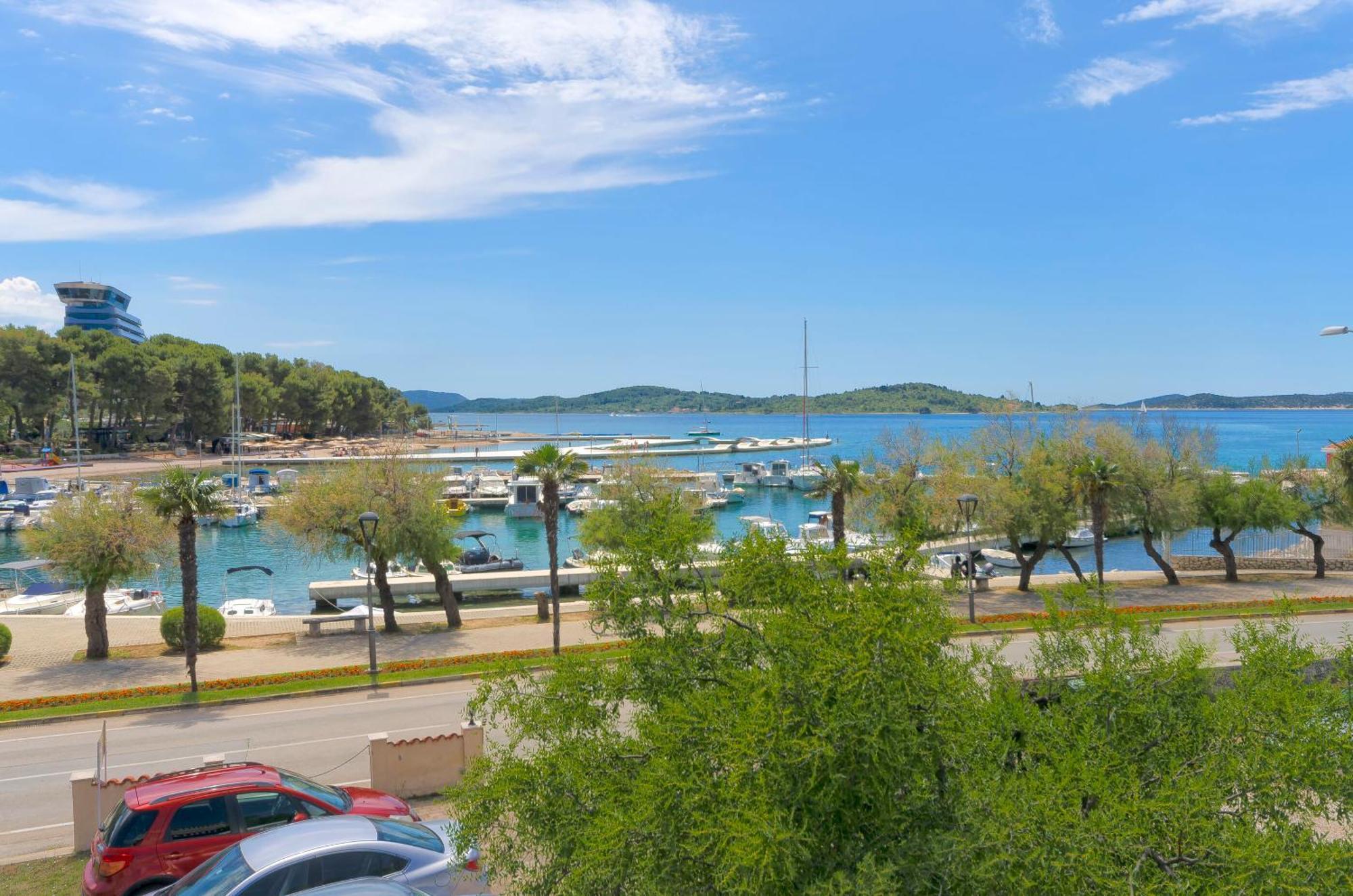 Apartment And Rooms Artina Vodice Luaran gambar