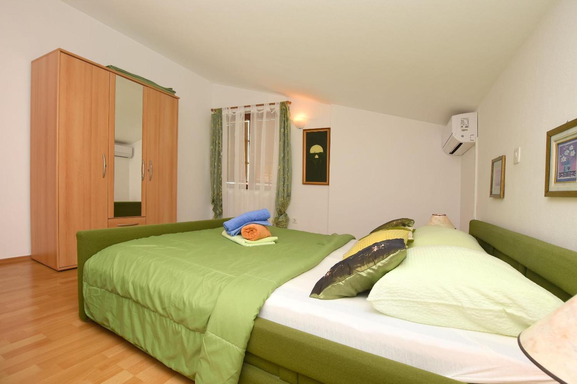 Apartment And Rooms Artina Vodice Luaran gambar