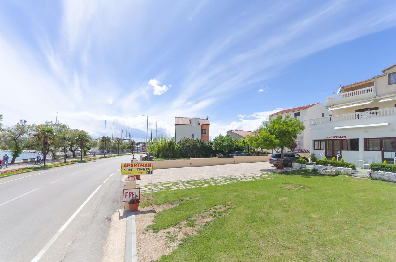 Apartment And Rooms Artina Vodice Luaran gambar