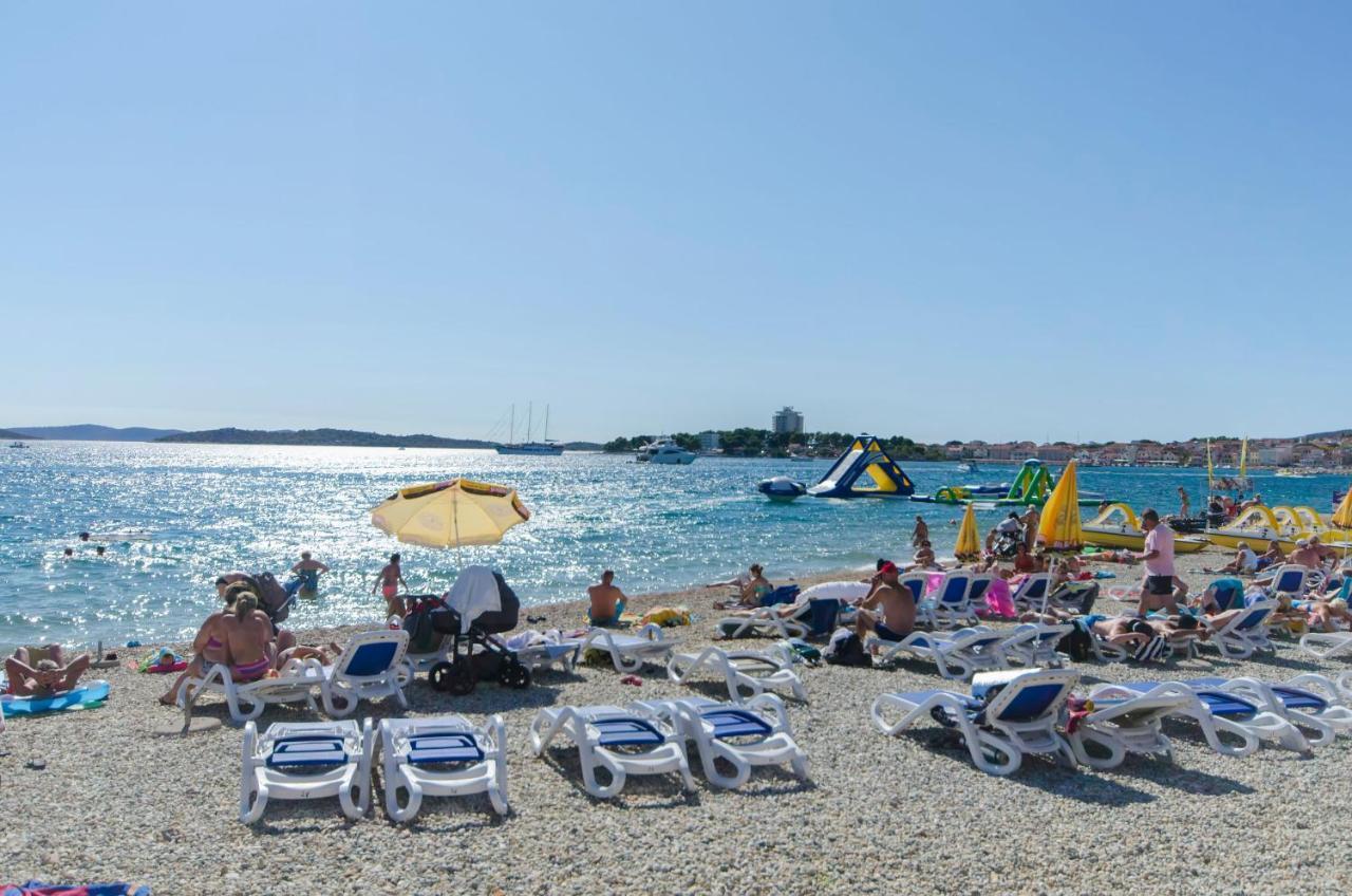 Apartment And Rooms Artina Vodice Luaran gambar